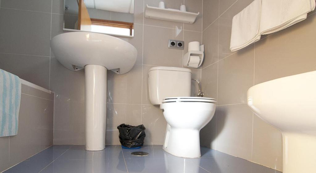 Apartamentos Costamar II Es Pujols Cameră foto