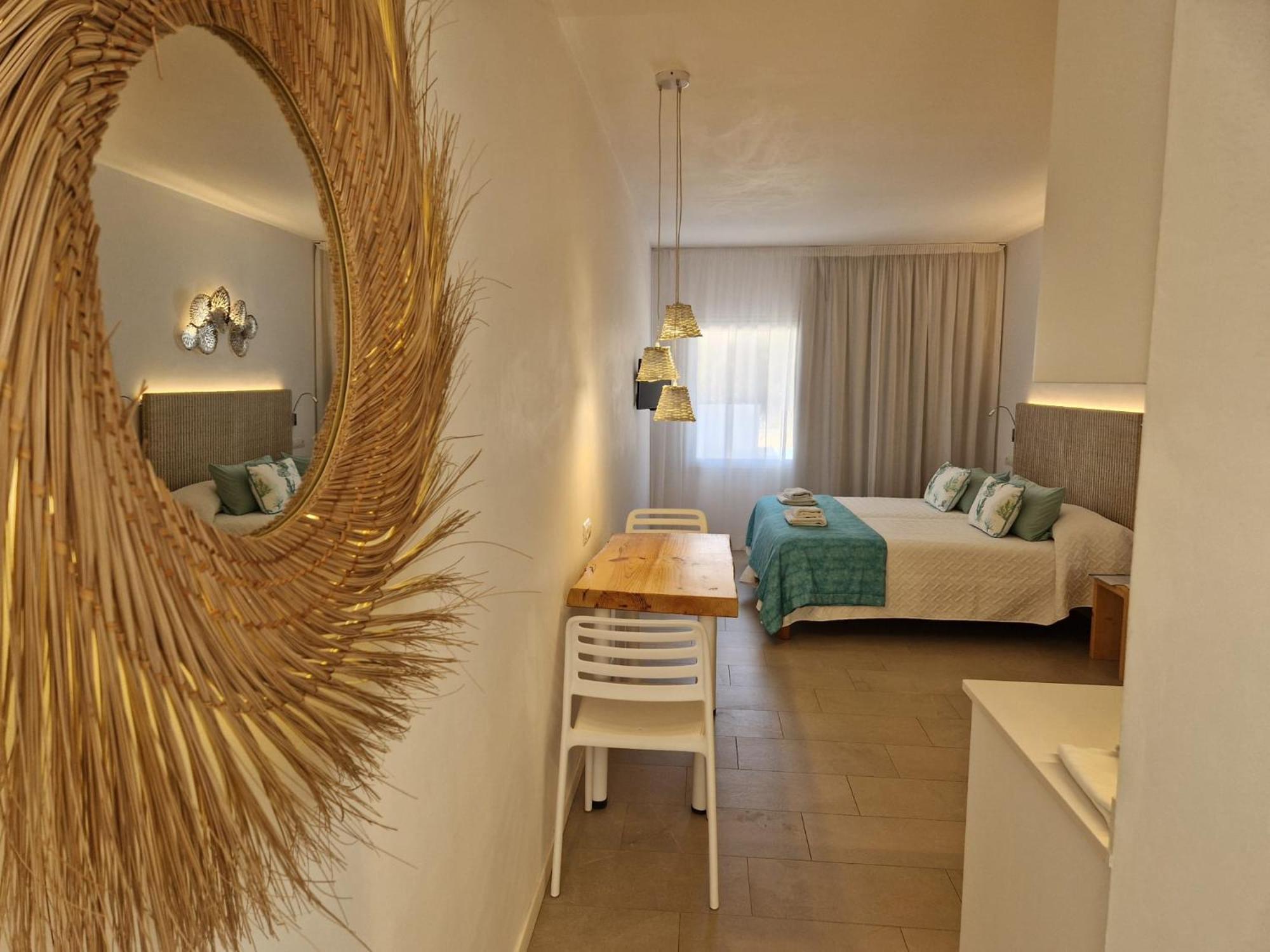 Apartamentos Costamar II Es Pujols Exterior foto